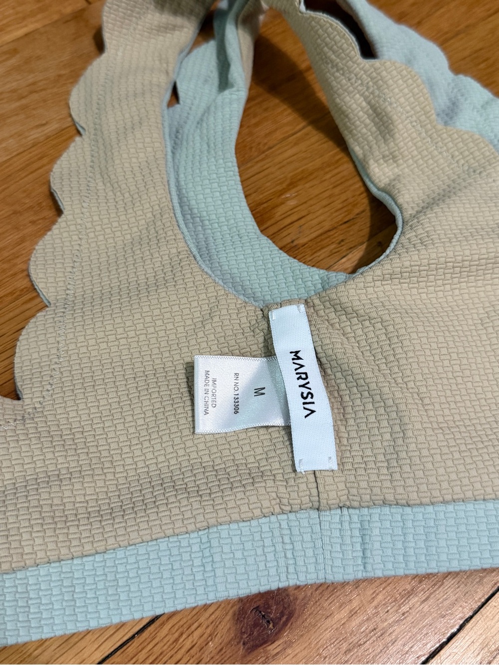 MARYSIA Palm Springs reversible scalloped recycled-seersucker bikini top medium - Picture 4 of 5